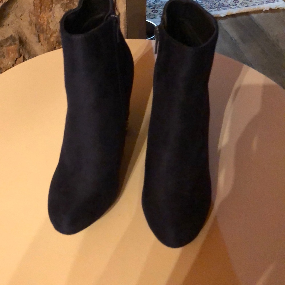 Size 7 navy blue booties from MACY’S
